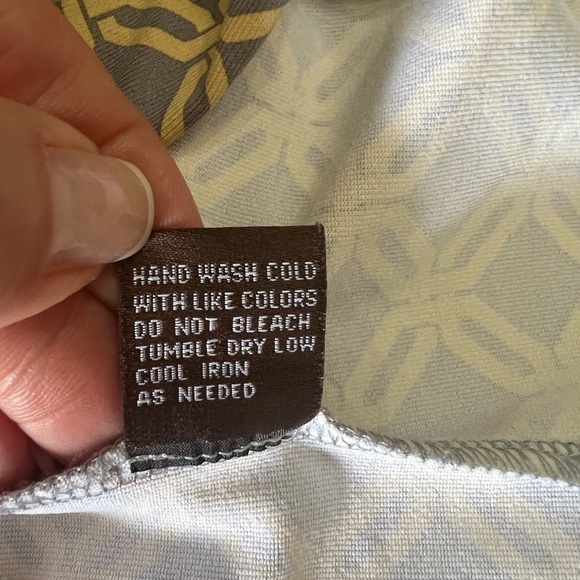 J.McLaughlin Gilchrist shirt dress in gray and yellow print - Picture 7 of 7